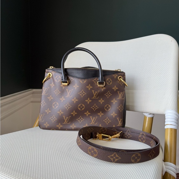 🔥LOUIS VUITTON🔥Pallas BB monogram with strap - Picture 2 of 16